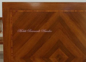 Tavolo da pranzo quadrato in legno con prolunghe estraibili finitura bicolore